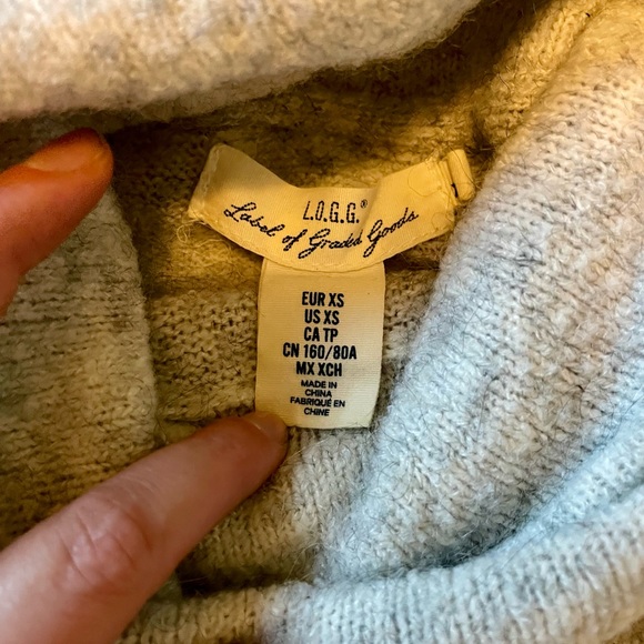 H&M grey turtleneck XS - Picture 2 of 2